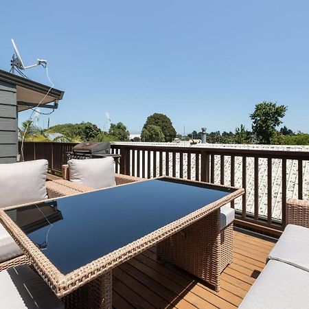 Convenient Family Bach With Easy Access To Blake Park The Beach And Downtown Mount Maunganui Esterno foto