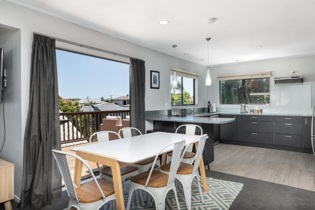 Convenient Family Bach With Easy Access To Blake Park The Beach And Downtown Mount Maunganui Esterno foto