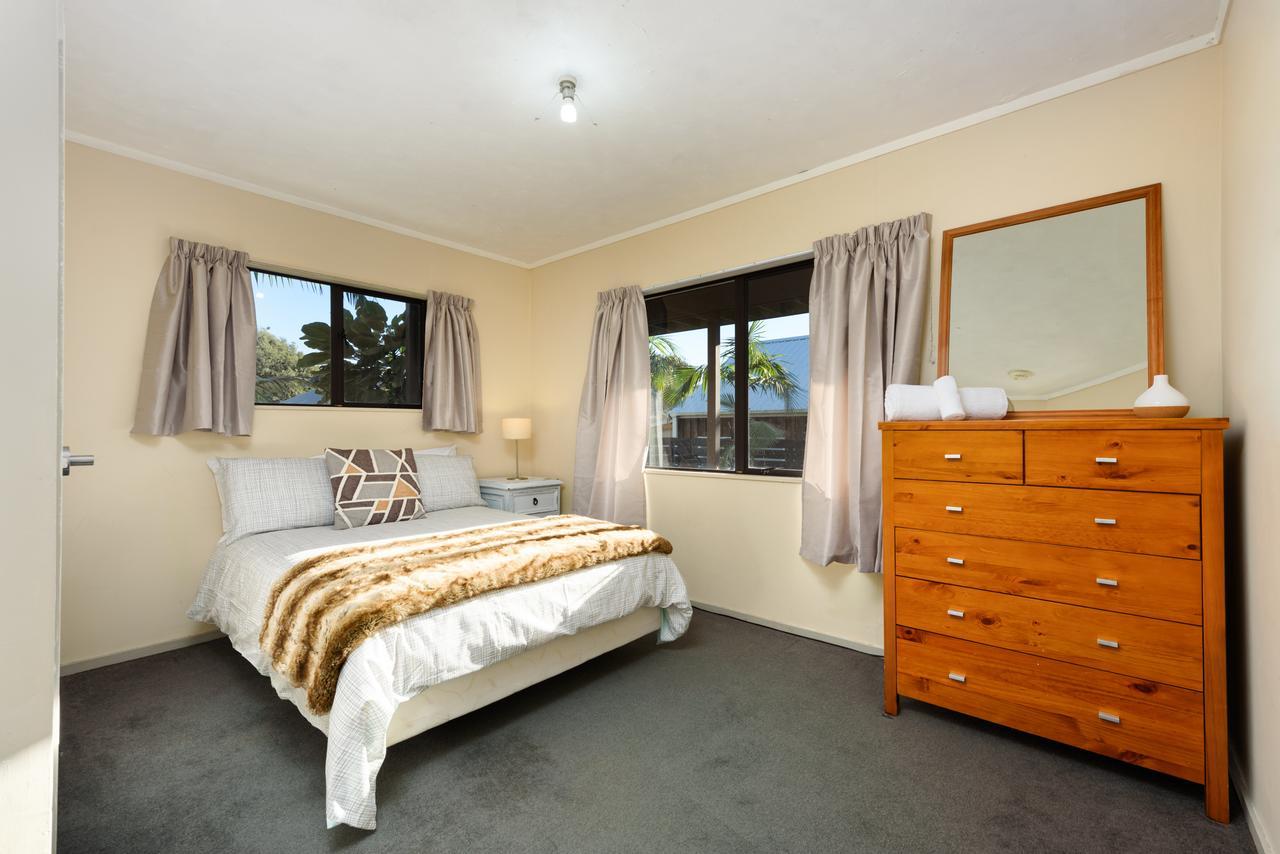 Convenient Family Bach With Easy Access To Blake Park The Beach And Downtown Mount Maunganui Esterno foto