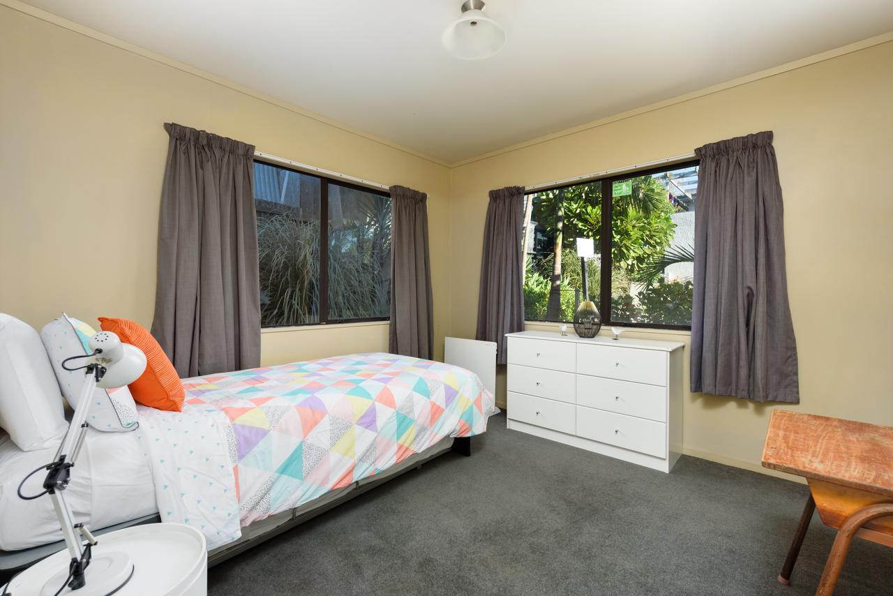 Convenient Family Bach With Easy Access To Blake Park The Beach And Downtown Mount Maunganui Esterno foto